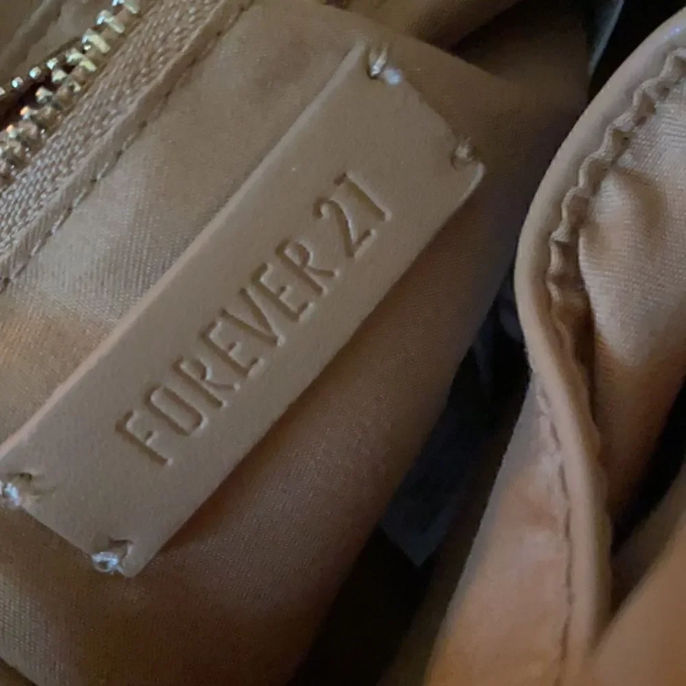 Forever 21 crossbody purse